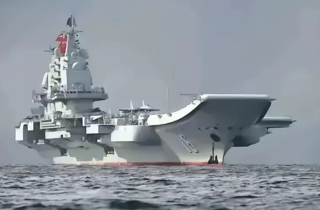 大消息！美国国防部宣称其军舰要强行闯入台湾海峡。
1、东部战区立刻进入高度戒备状