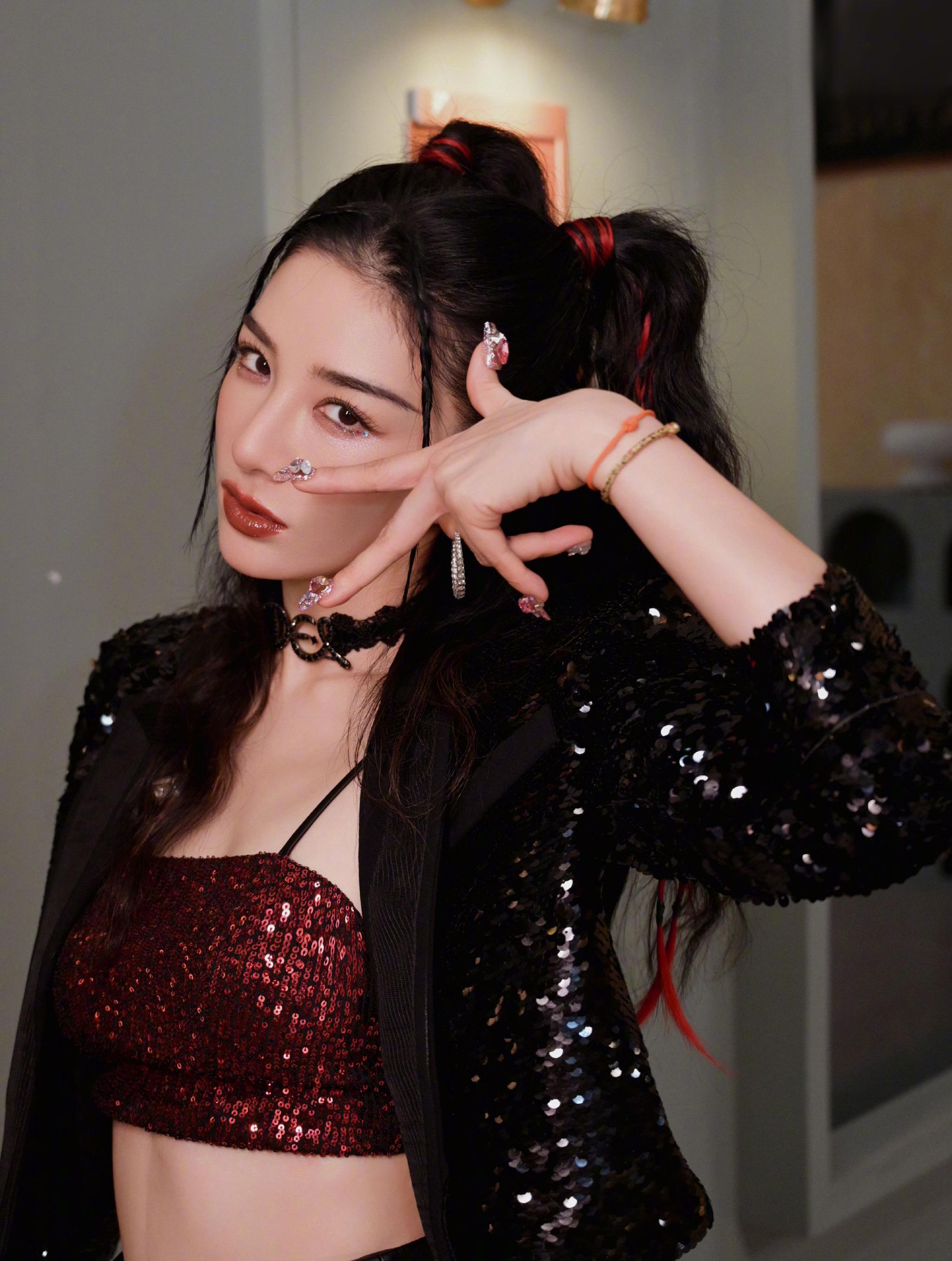 她在全剧组不受欢迎,却凭演技成为娇憨美人天花板