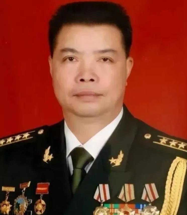 1985年，隆志勇过境侦察，不料被越军认出，越军朝他连开数枪，见他坠河，越军大喊