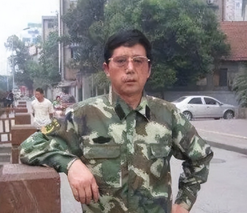 2008年，一山东男子瞒着家人将60万积蓄全部取走，从此他就像人间蒸发了一样，当
