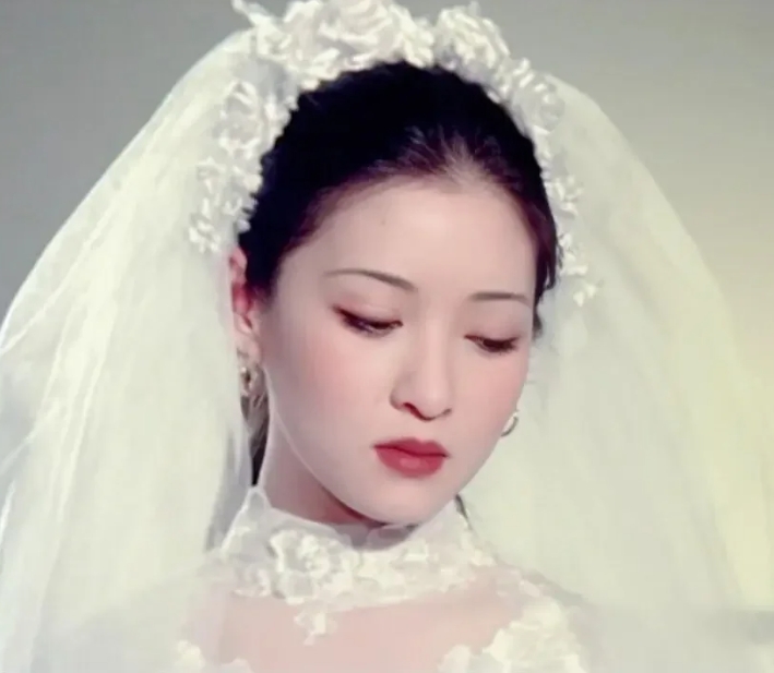 胡因梦：作家李敖前妻，有种清冷优雅的气质