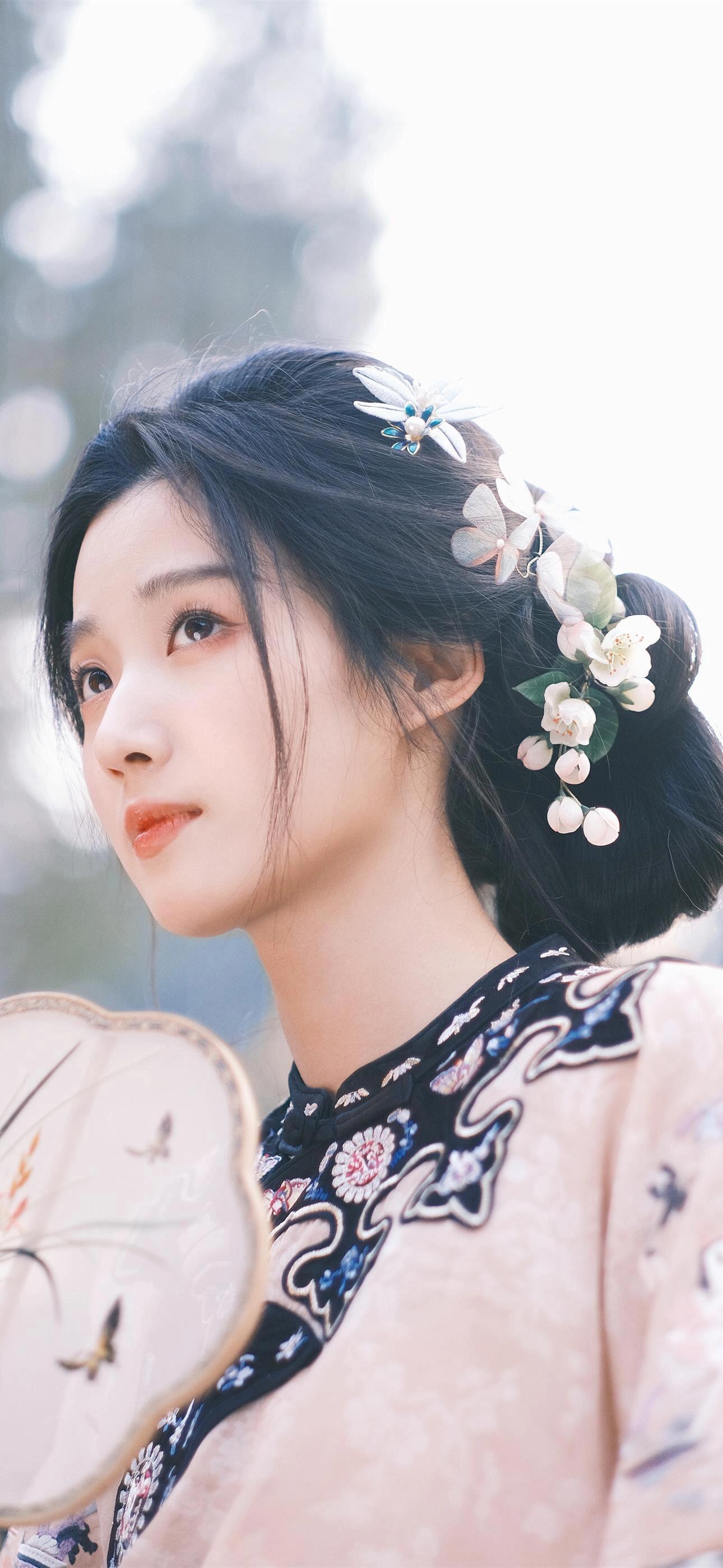 白月光卢昱晓