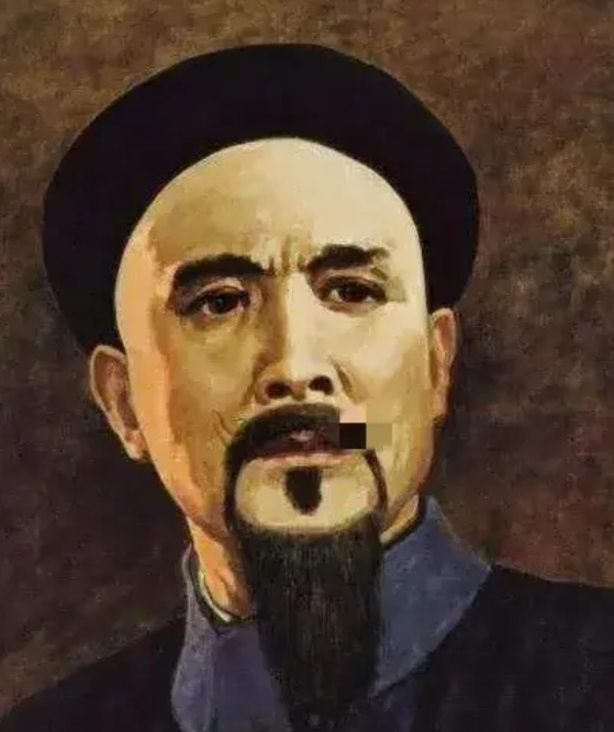 林则徐被贬，实际上是道光保护他的一种行为。若不是礼仪上过不去，道光恨不得送他一段