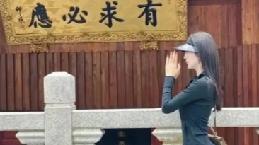 一个网友说他自己坐牢3年，每天踩缝纫机8小时，去年出狱，想想自己啥也不会，毕竟踩