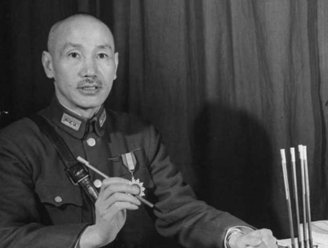 上甘岭志愿军胜，蒋奚落美