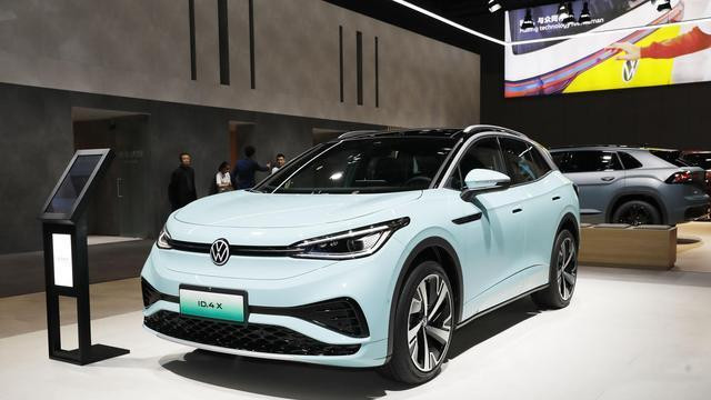 新款ID4X，续航425km，五种外观色，标配L2级驾辅