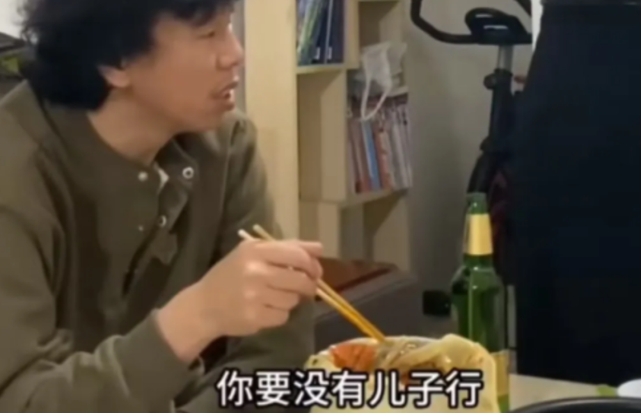 妻子想把父母接来尽孝，老公却说：把他们接过来可以，但你必须要跟你的哥哥说，谁养老父母留下的家产归谁！