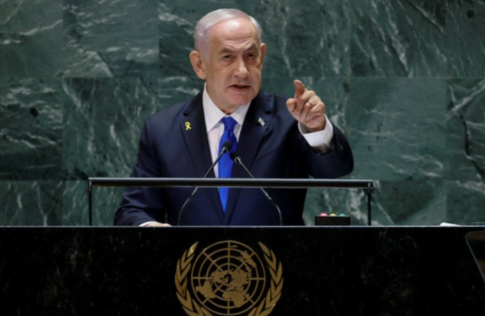 胡塞武装“斩首”内塔尼亚胡后，以色列数十架战机，跨越1800公里进行报复
 
据