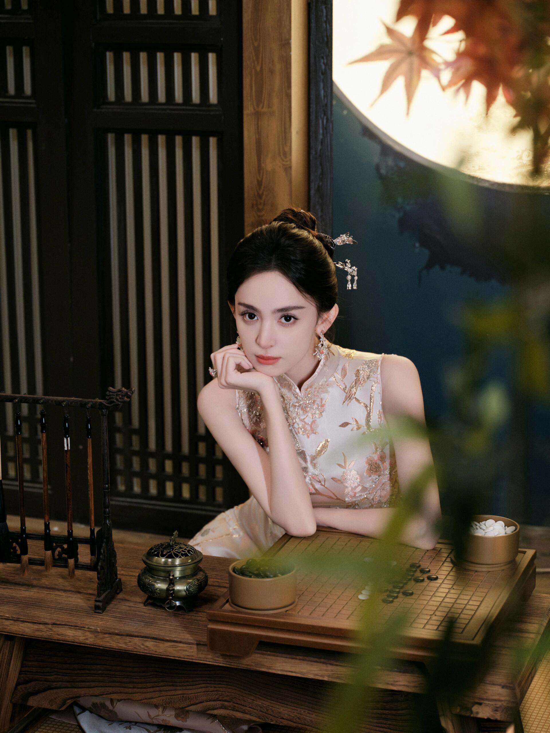 娜扎新中式旗袍