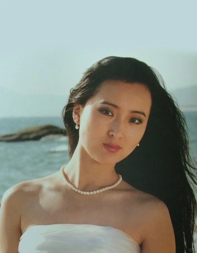 40年过去了❗我才知道陈晓旭的美😭
陈晓旭一直都是我心中林黛玉的唯 一人选，她