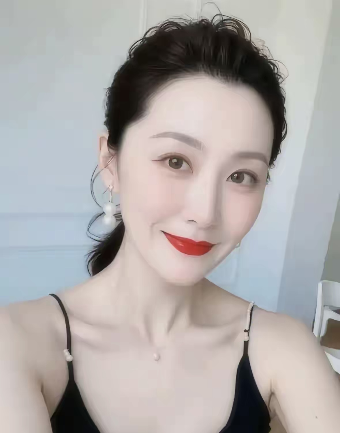 独自生活多年的我真的好想找一个灵魂伴侣啊！可是到现在也没找到！我的要求也不高吧。
