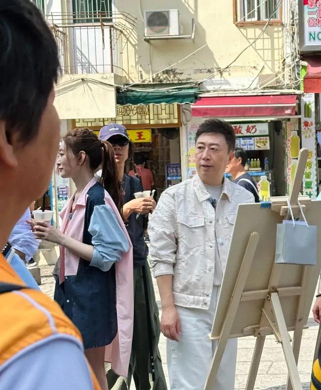 李小冉王鸥一同现身澳门被偶遇,李小冉生图十分显老,王鸥好女人(李小冉王珞丹)-第7张图片-九妖电影 李小冉王鸥一同现身澳门被偶遇,李小冉生图十分显老,王鸥好女人(李小冉王珞丹)-第7张图片-九妖电影