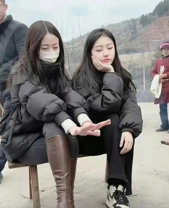 放在农村，这颜值和身段，要20w彩礼多吗??