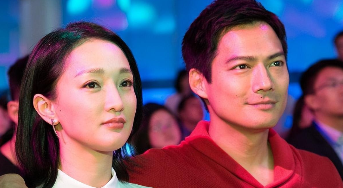 2020年12月23日，一女子发布了一张与男友拥吻的照片，立刻引起轩然大波。很多