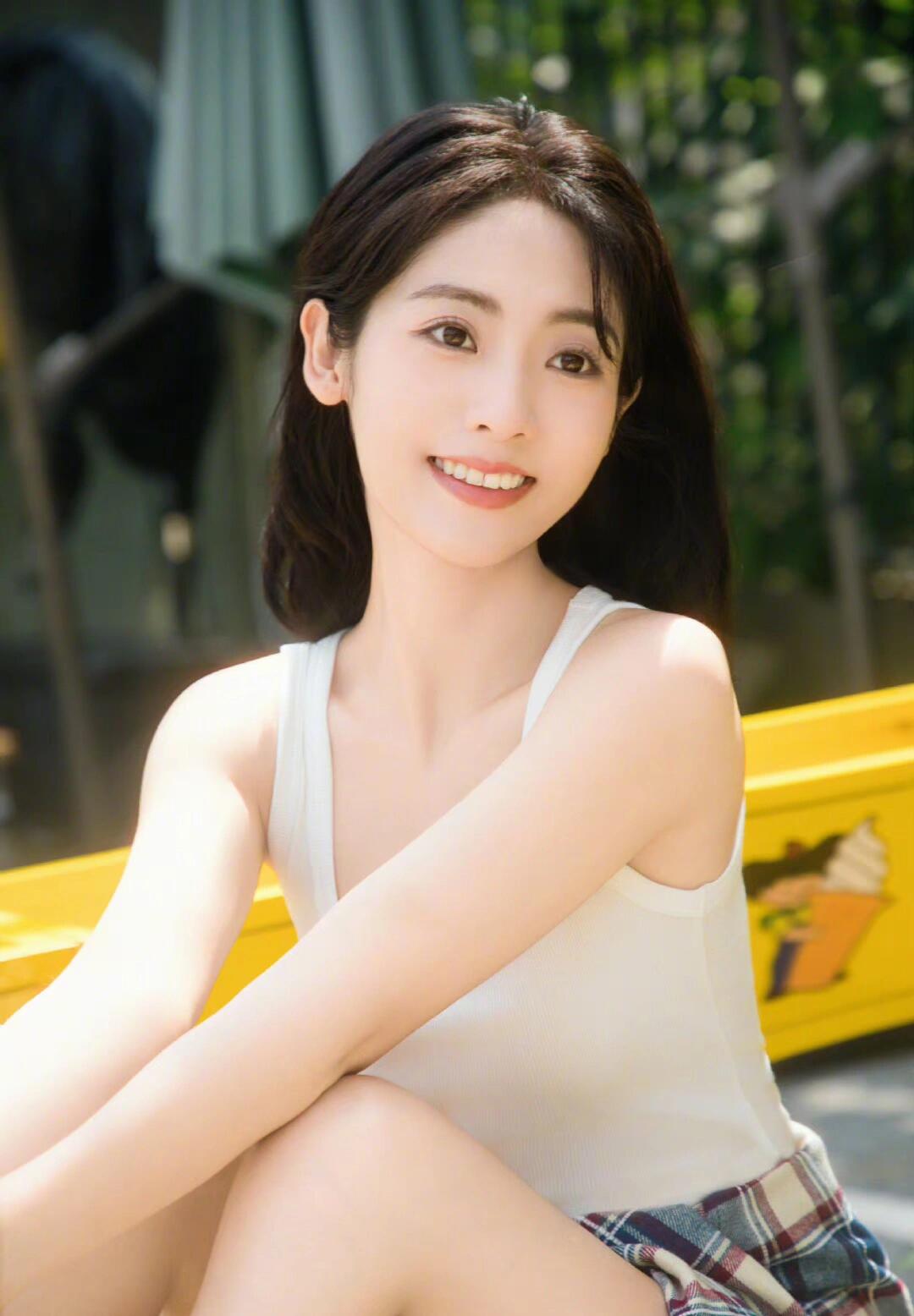 邢菲夏日风情