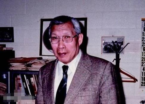 主要信源：原文登载于新华网2019-09-21 关于“功勋卓著的塔山英雄——吴克
