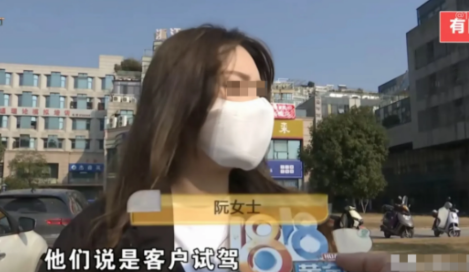 浙江诸暨，一女子一直想要一辆保时捷跑车，后来因钱不够，最后选择了按揭一辆二手的保