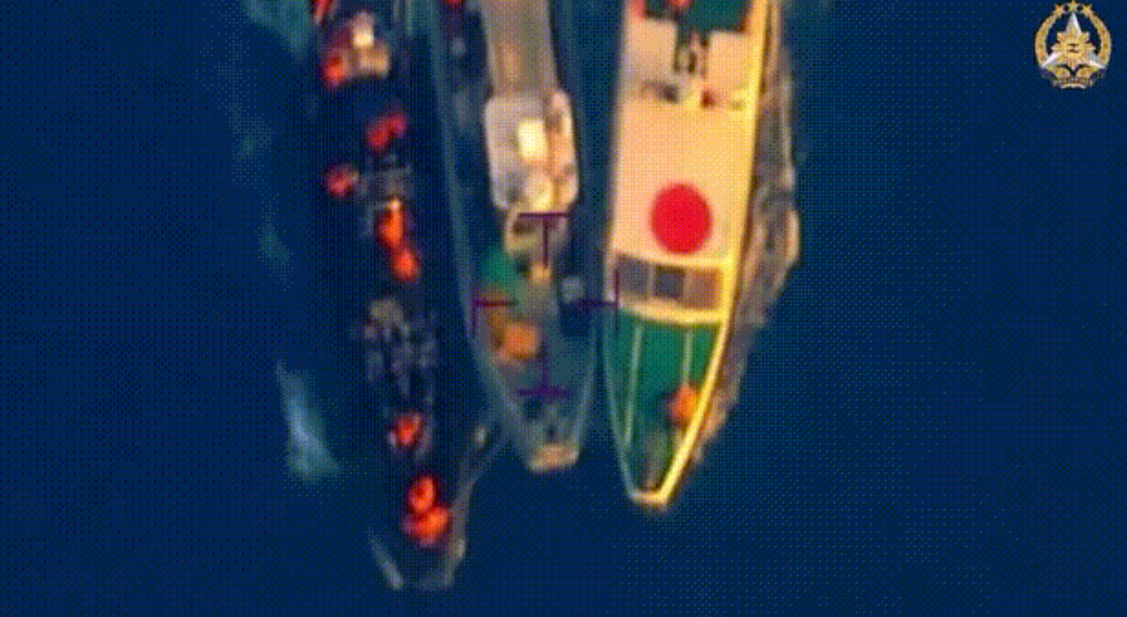 菲律宾武装部队总参谋长小罗密欧·布劳纳在6月19日声称：“八艘中国海警船只的人员