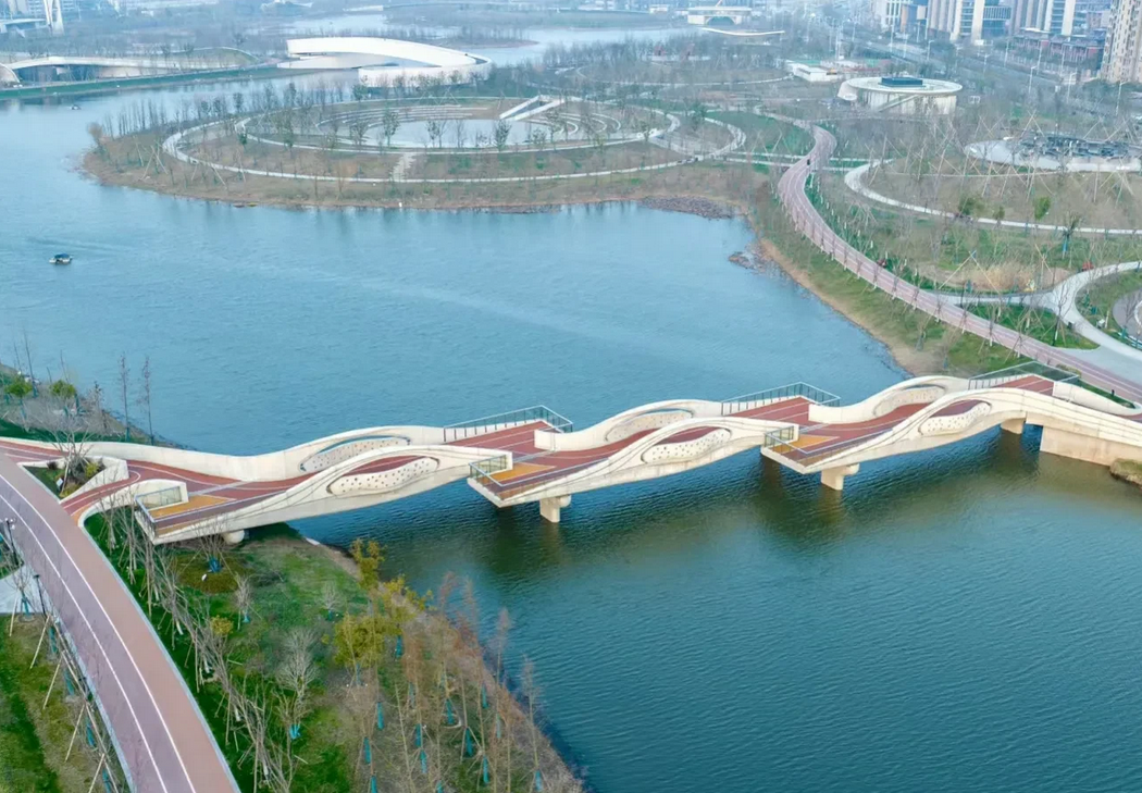 看到这座桥的设计，您想到了什么