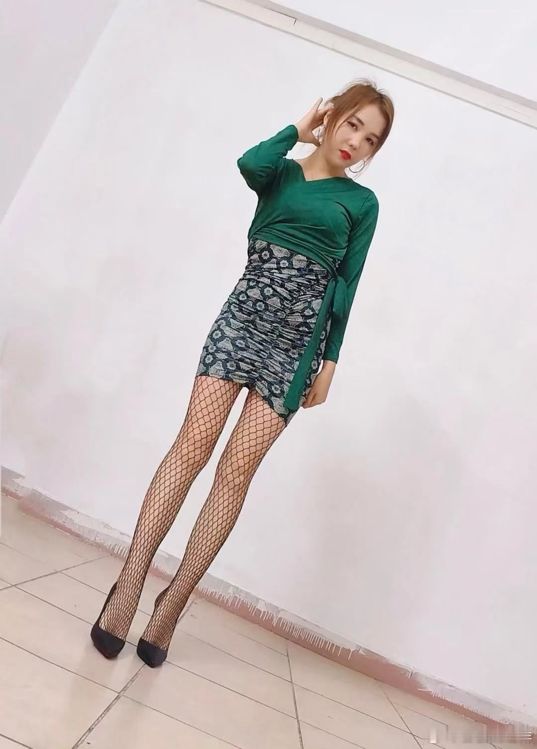 小姨子和我在一起的第三年哈哈哈哈