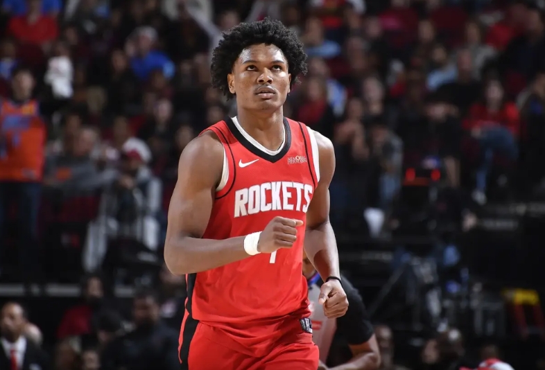 火箭135-131骑士，于嘉有感而发，说的都是心里话

1.阿门的模板是谁？完全