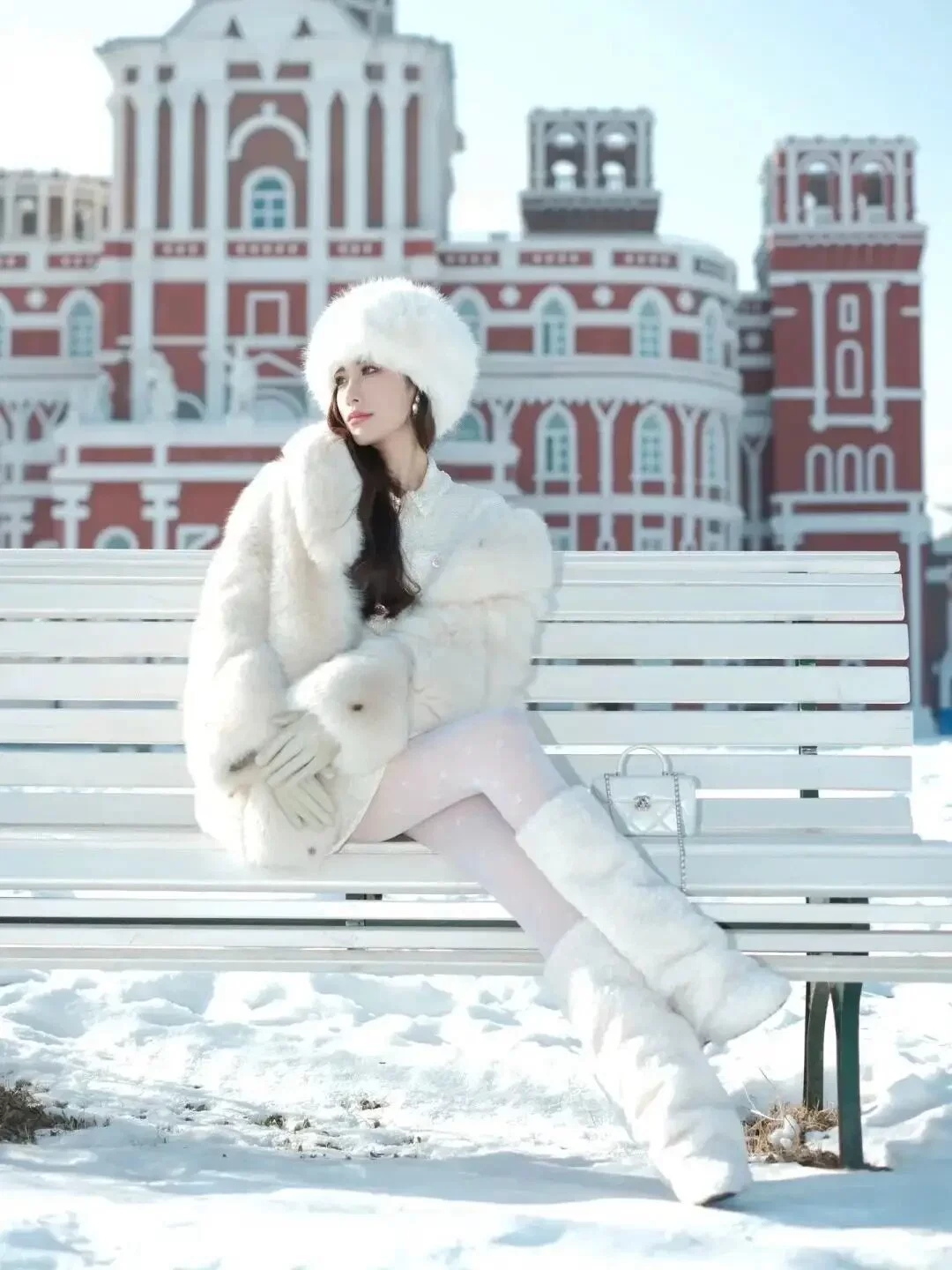 雪地里的大美女，时尚穿搭