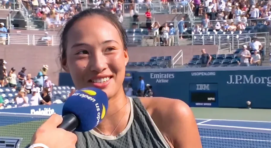 美网女单第二轮，郑钦文2-1逆转大安德烈耶娃，赛后郑钦文接受采访说出了几句心里话