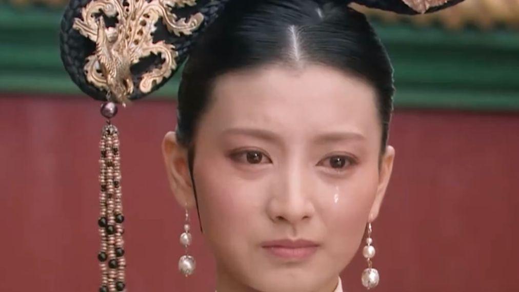 《甄嬛传》中，明明眉姐姐才是莫逆之交，为什么甄嬛离宫后，却把胧月交给了静妃？