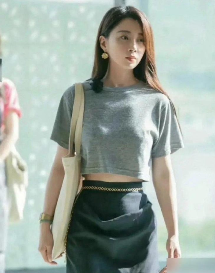 殷桃，真女人味十足