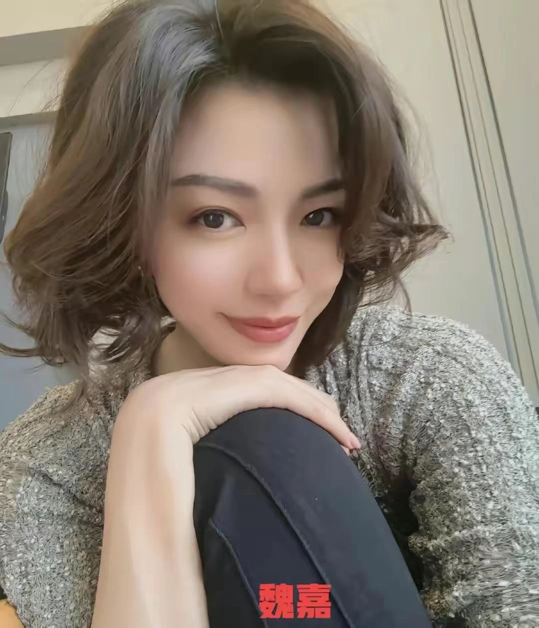 夏东海”眼看就要塌房了，就在大家议论纷纷时，该事件迎来了一丝转机。

回顾一下该