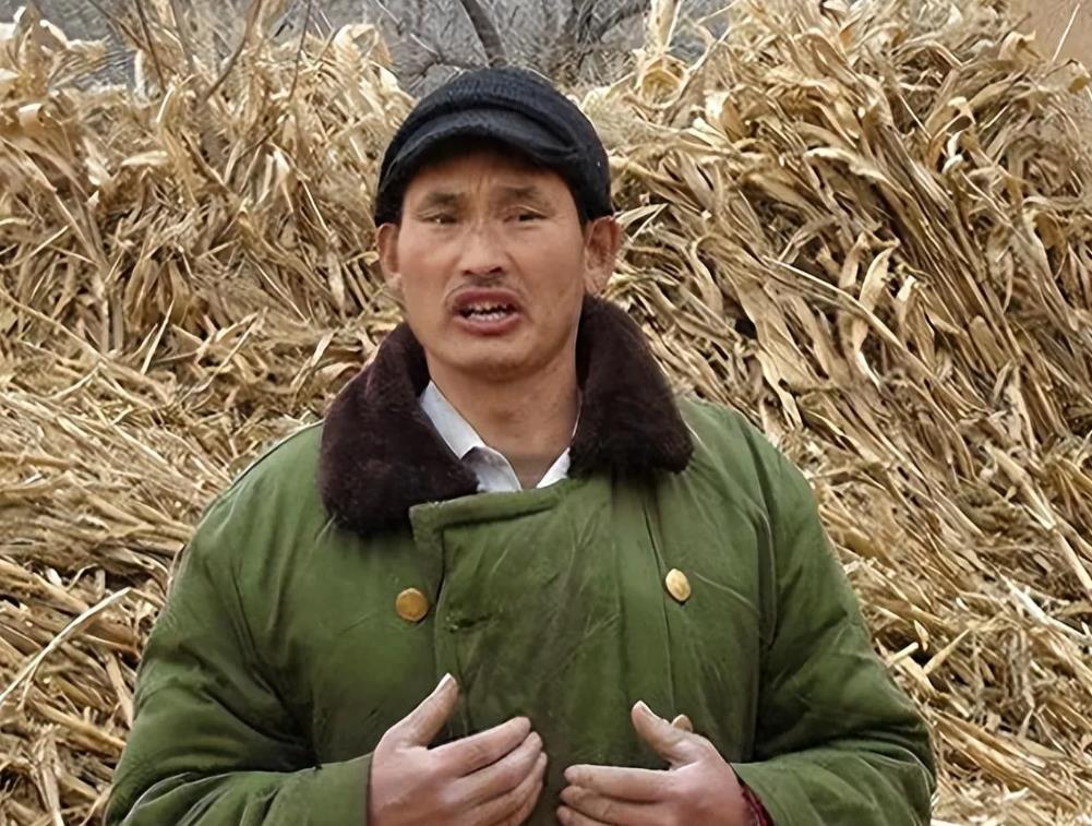 朋友发来最新消息，“大衣哥”朱之文在江苏省徐州市经济开发区人民法院，起诉刘某某网
