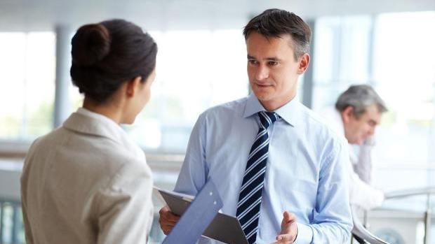 一夫一妻制正在走向衰退，取而代之的可能是，以下几种方式