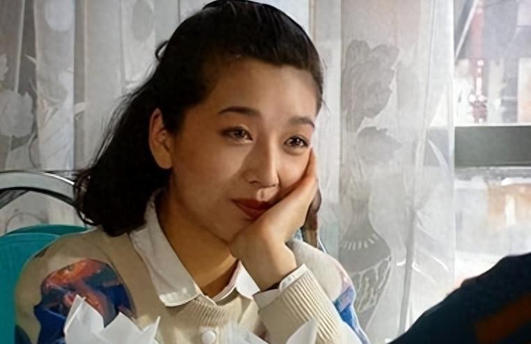王志文和江珊，这对荧幕情侣，关系还真有点儿意思！网上全是他们的八卦，说王志文承认