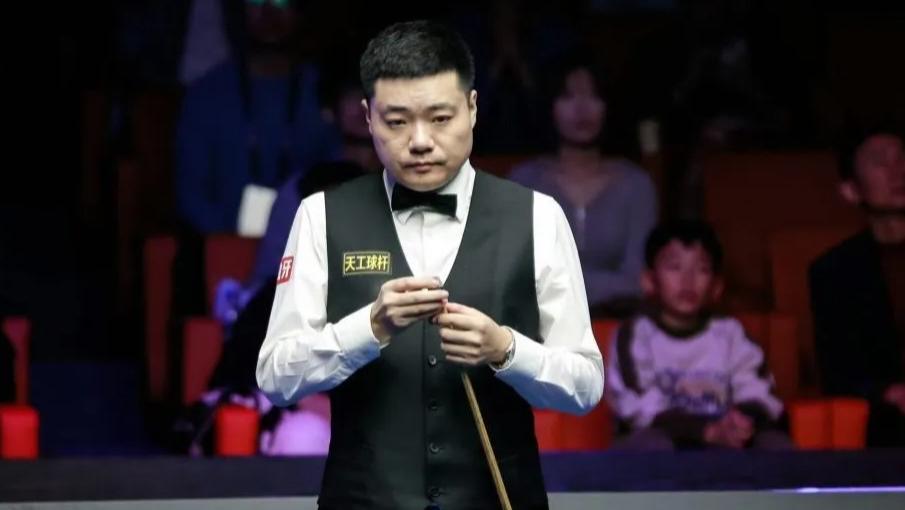 四强决出两席，塞尔比2-6惨败，丁俊晖今晚对战世界第一！