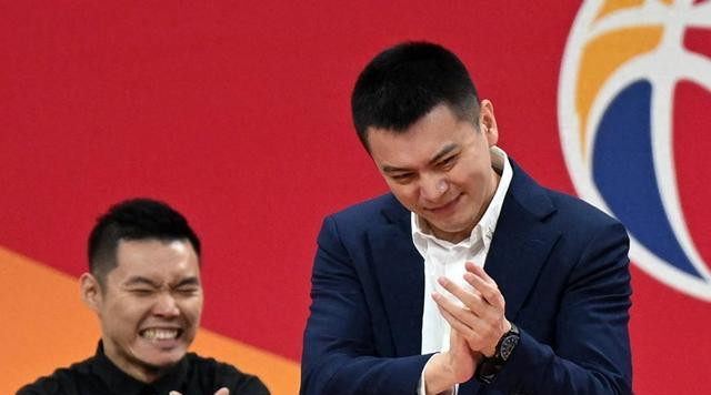 杨鸣搞定3大外援！沙约克+阿丘尔+弗格，辽篮剑指4连冠