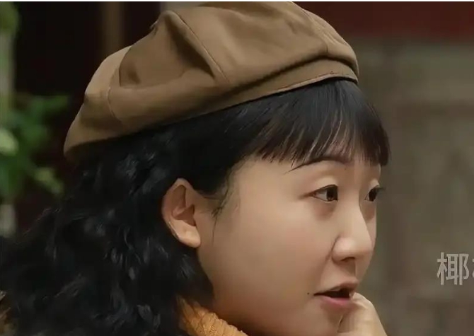 六姊妹：刘美心被家喜赶出家门，这时才知家丽的好，追悔莫及。

刘美心被赶出家门,