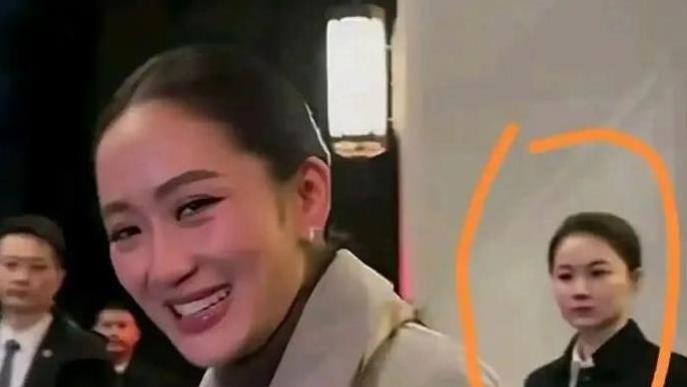 严月霞：守护者的双重魅力，解码泰国总理女保镖的“美与飒”