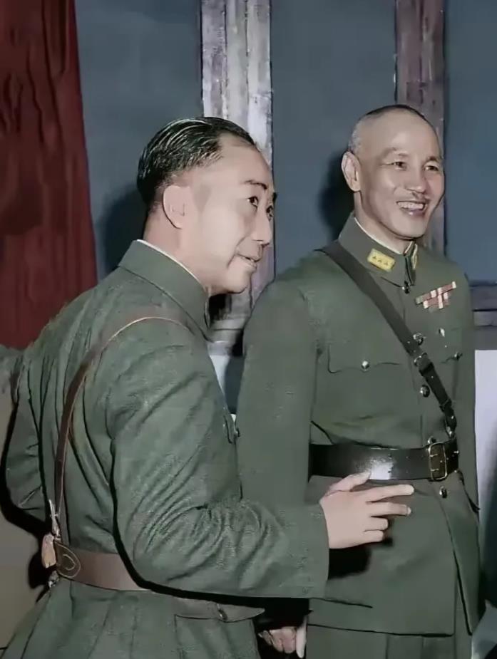1943年，蒋介石突然任命心腹唐纵为军统局帮办，说是协助戴笠工作。但戴笠还是看出
