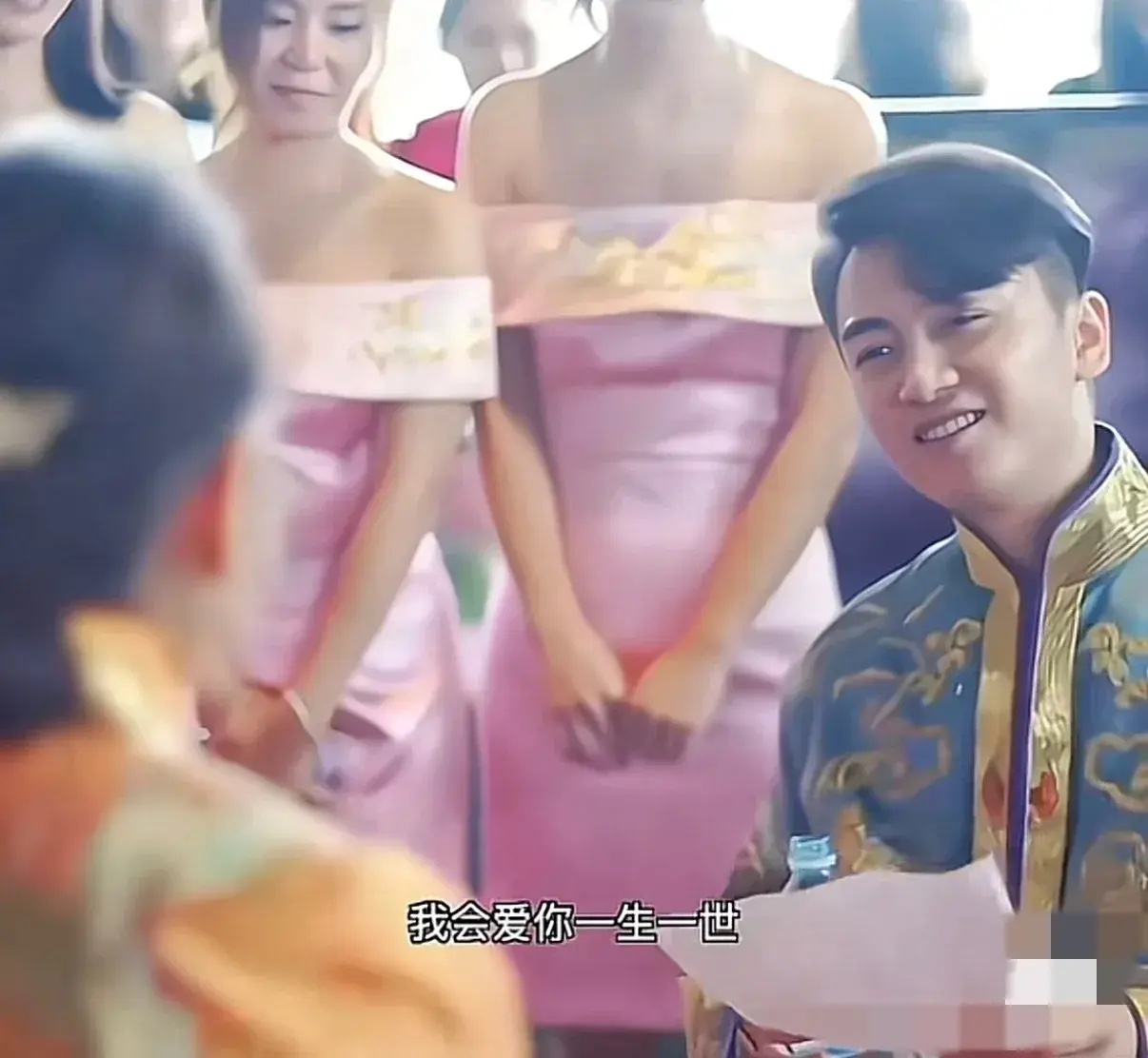 陈妍希在官宣离婚后！

陈妍希就是所有女孩子们的反面教材！

她在拿亲身经历，警