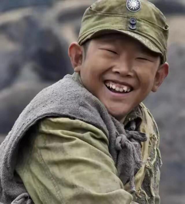 侯祥逆境中成长，18年童年演绎精彩人生