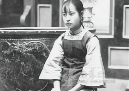 清朝第一美人却被慈禧操控一生