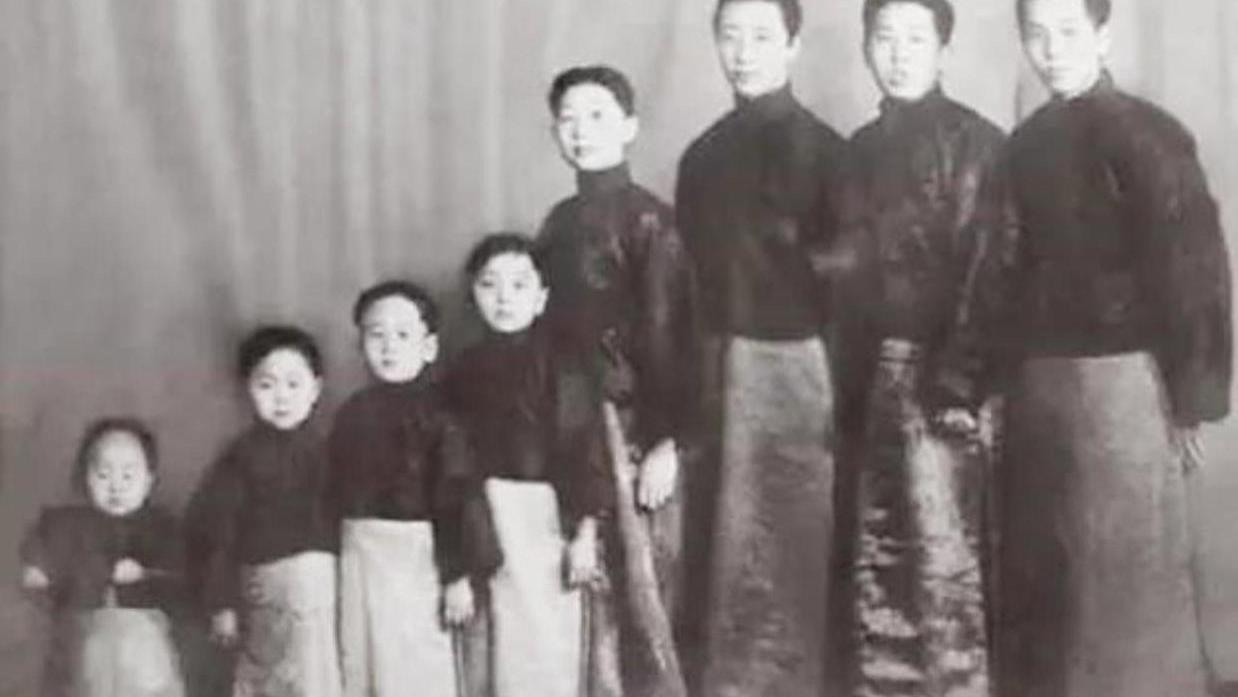 当年活捉蒋介石的孙铭九，在西安事变结束后，解放后怎样了？