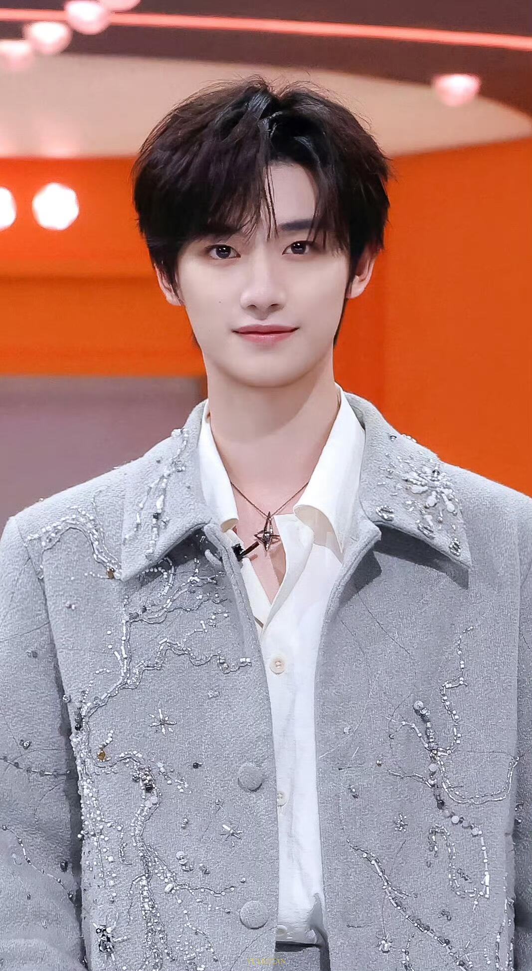 丁程鑫——气质绝佳