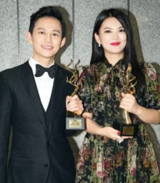 当年，何炅主持节目存了一些钱，李湘就逼他在北京买房。3000一平，何炅很怀疑李湘