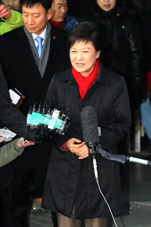 韩国乱成了一锅粥，朴槿惠被推上了风口浪尖