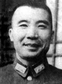 王耀武作战勇猛，智谋双全，也擅长做买卖赚钱，贴补自己的部队，交好上级和同僚。

