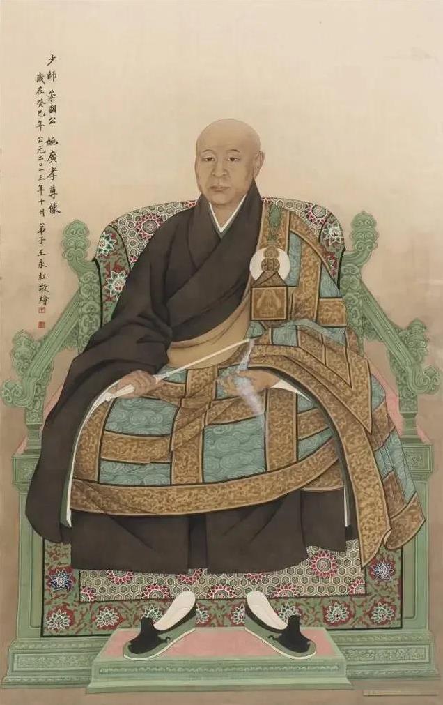 姚广孝帮助朱棣靖难之后回到了自己老家
任凭姚广孝如何拍打自己姐姐的家门，里面都没