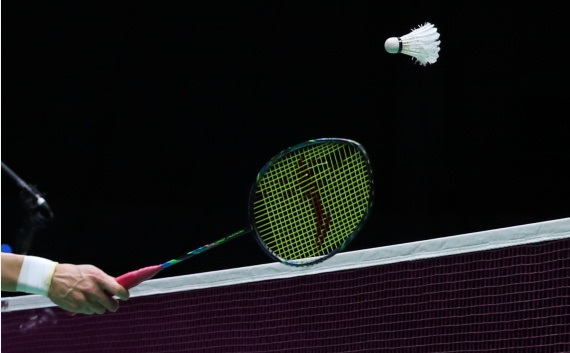 真没有说错，没有什么会高于生命。在生命面前，赛场上的规则还要坚持吗？未经裁判允许