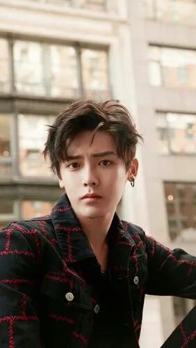 侯明昊，新一代的偶像代表