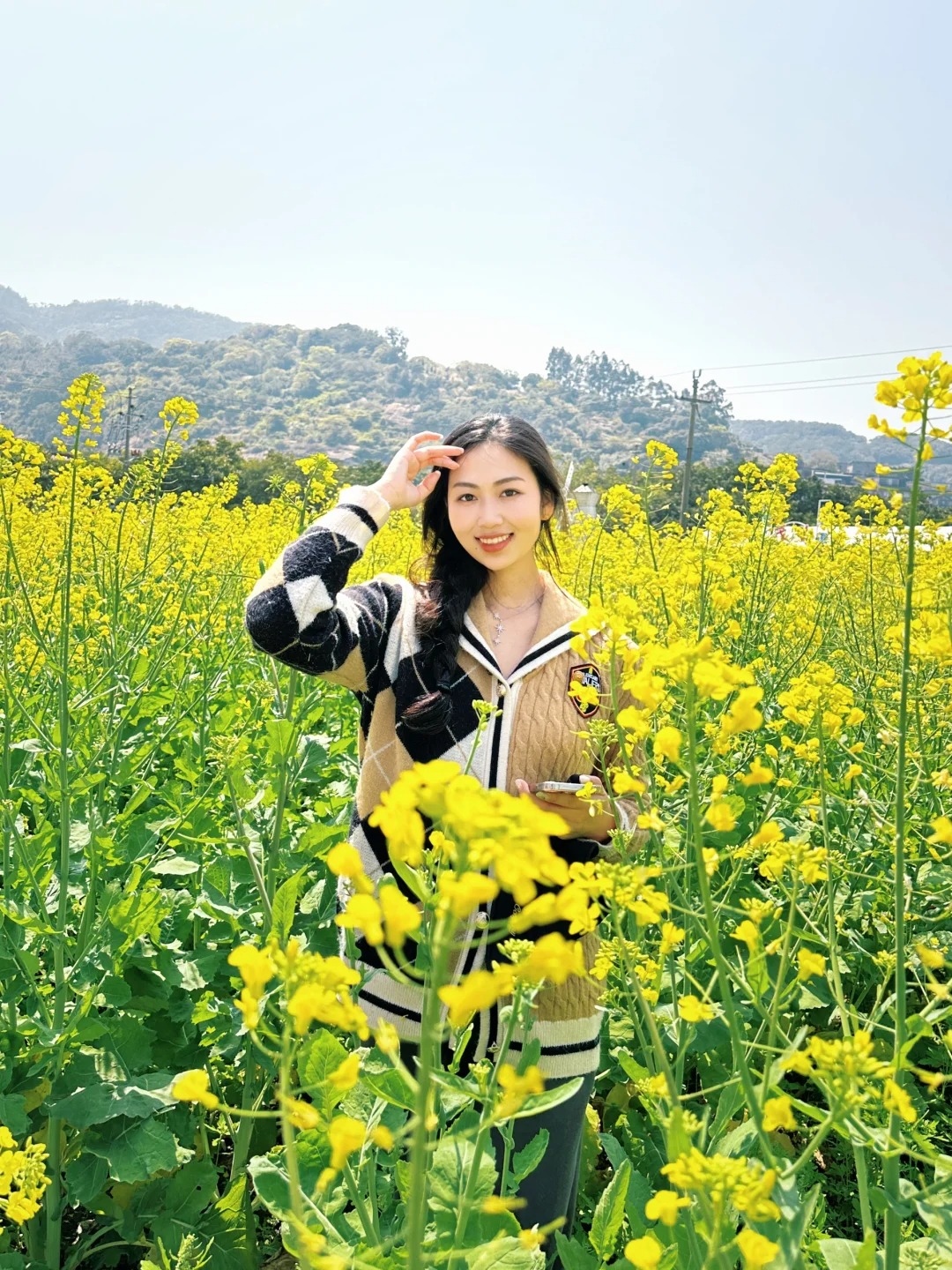 00后教师～
春日游～
感受春天气息啦！！！
和学生们一起研学踏青噜